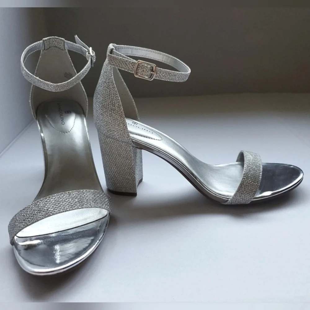 Bandolino Armory Silver Glitter Block Heels Ankle Strap Sandals Wedding Prom 8.5